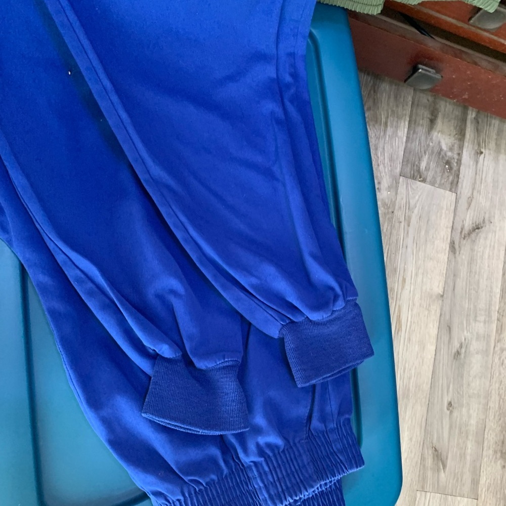 Nursing scrub bundle - Picture 2 of 5
